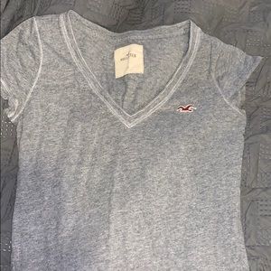 XS Hollister t shirt